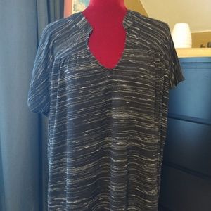 Torrid black and white heathered tunic